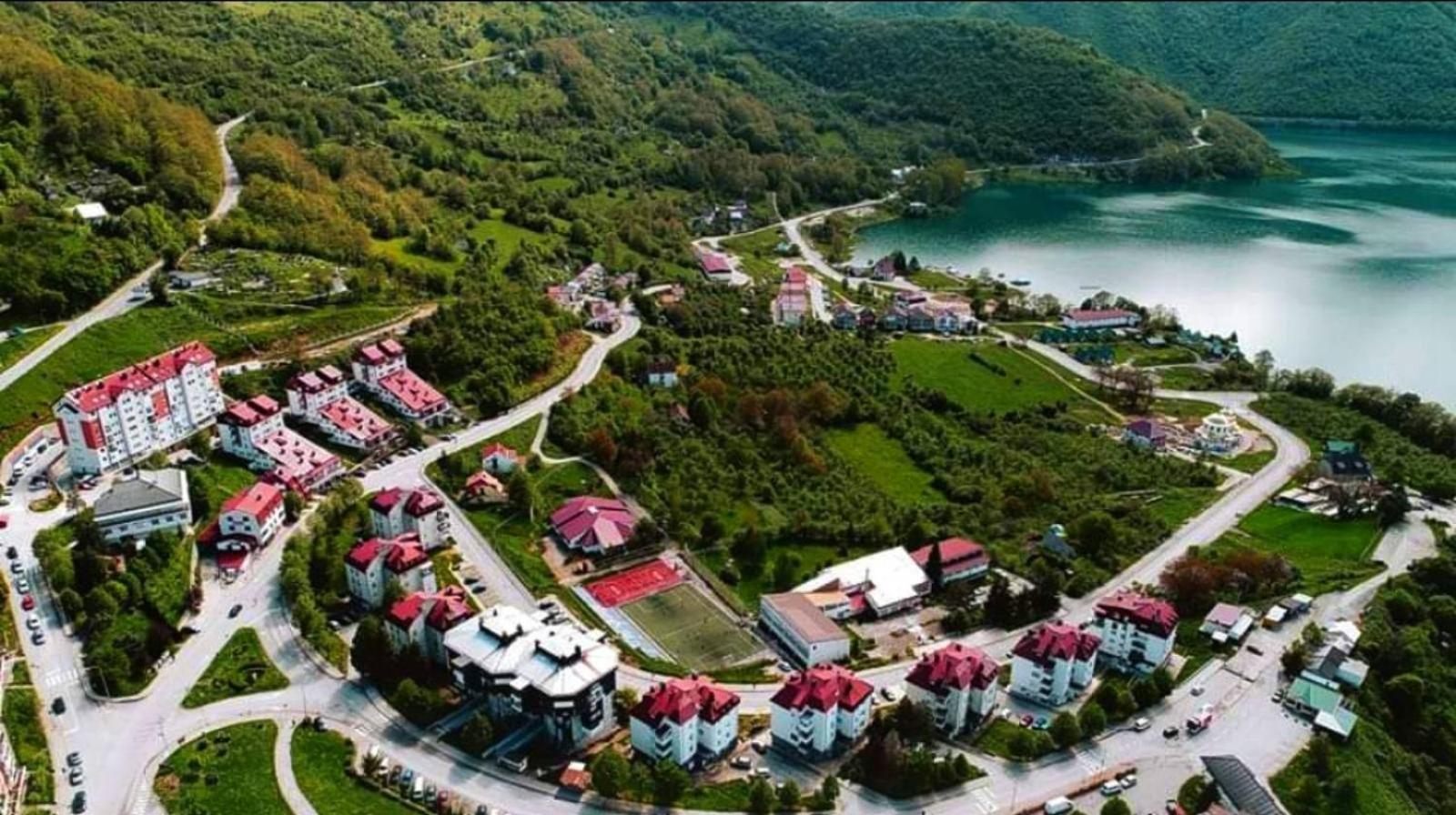 Apartmani Lena 普卢日内 外观 照片